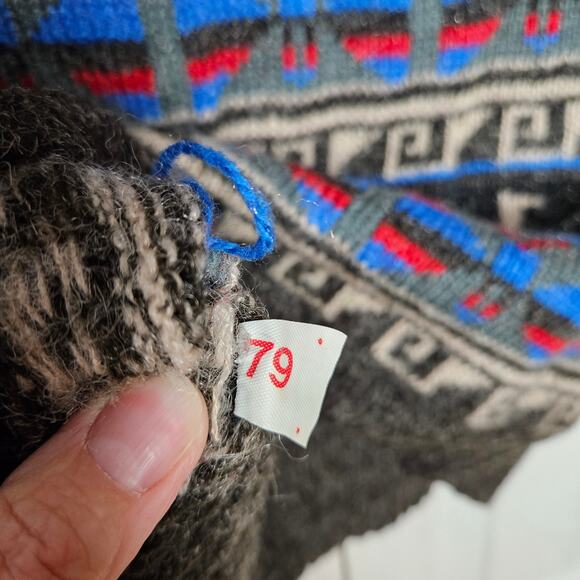 Womens Llama Pattern Peruvian Fair Isle Geometric Turtleneck Wool Sweater Sz S - Picture 7 of 15